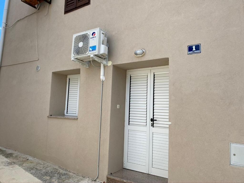 Skunca'S House (Adults Only) Ξενοδοχείο Novalja Εξωτερικό φωτογραφία