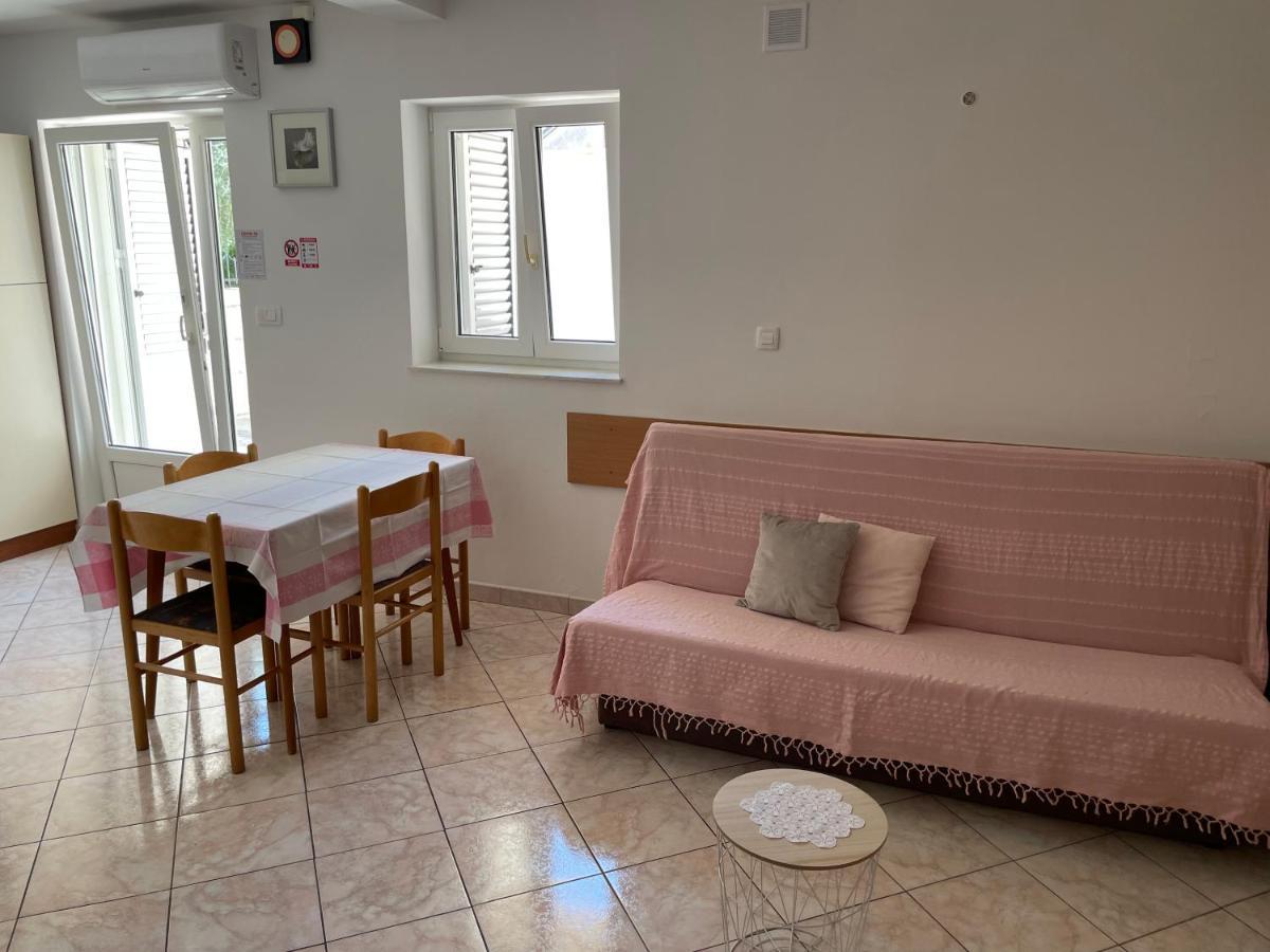 Skunca'S House (Adults Only) Ξενοδοχείο Novalja Εξωτερικό φωτογραφία